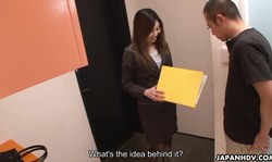 Casting agent Yuria Kanno looks awesome in black stockings