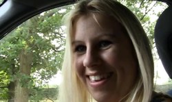 Cute blonde nicely flashed her hairy pussy right in the car