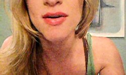 Impossibly hot tongue fetish by a hot chick with really long tongue