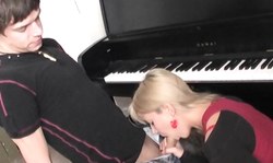 Piano player is fucking his amateur girlfriend in doggy pose