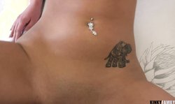 Beautiful babe Kinky Family Athena Faris banged in the doggy style