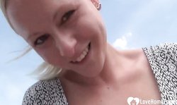 Fucking outdoors is her thing