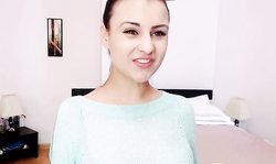 Nice Ass Chick Plays with her Toy live