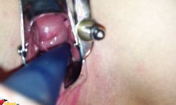 Experienced Russian babe stimulates her accurate wet vagina