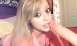 Blonde blow and deepthroat dildo in webcam 2