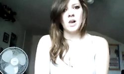 Girl shows boobs on cam