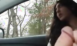 Scrumptious Arab Date Suck Stick in Car