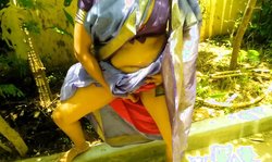 Bhabhi Fingering Pussy and Squirting on Backyard in Home भाभी ने चूत में ऊँगली डालकर पानी निकाला