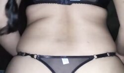 Mi negra me monta la pija como una puta profesional