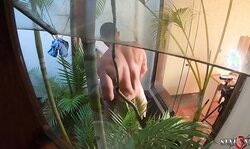 Wanessa Boyer behind the camera during filming father-dad Hector Vanille