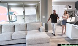 Stepteen facesits stepmom and facefucked