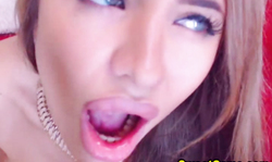 Pefect Body Latina Enjoy Playing with her Wet Pussy