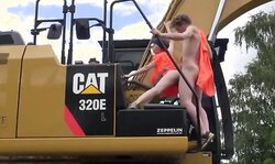 Anorexic! Hungerhaken auf Bagger durchgefickt!