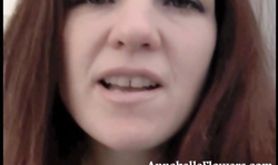 Saggy boobs of a lusty amateur Annabelle Flowers are looking sexy