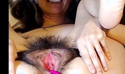 HAIRY SLUT MOM