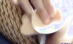 Amateur Chick dildoing her wet pussy