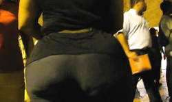 Truly perfect-looking big booty babe spotted in the night