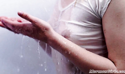 Alluring Mormon Girlz babe is washing her accurate tight hole