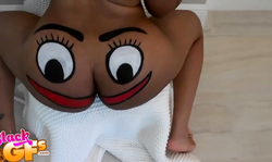 Want to fuck this smiling black booty so freaking much