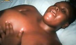 Chubby black beauty with shaved pussy is soloing in the night