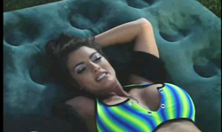 Deep-throat beauty Envy enjoys outdoor anal sex and sperm