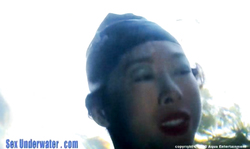 Asian beauty gets a passionate underwater cunnilingus