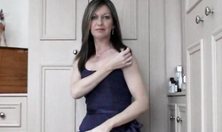 Leggy goddess Satin Jayde is soloing in the corset