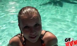 Bikini cutie Jessica Stone is sucking a shaft on the poolside